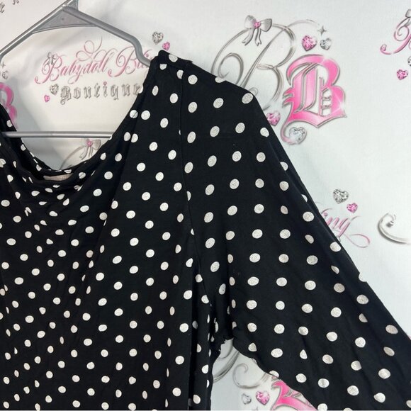 H&M long sleeve dotted shirt stretchy Black and White Polka Dot Blouse - Picture 4 of 10